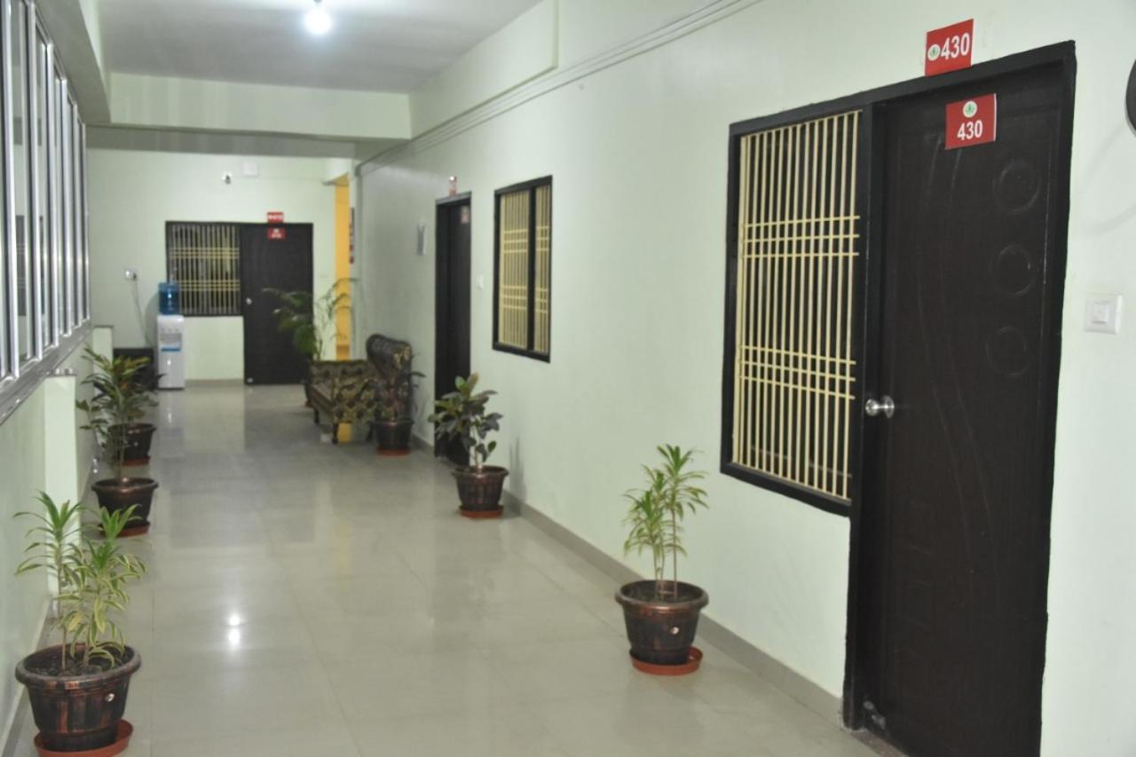 Hotel Yug Residency Varanasi Exterior foto
