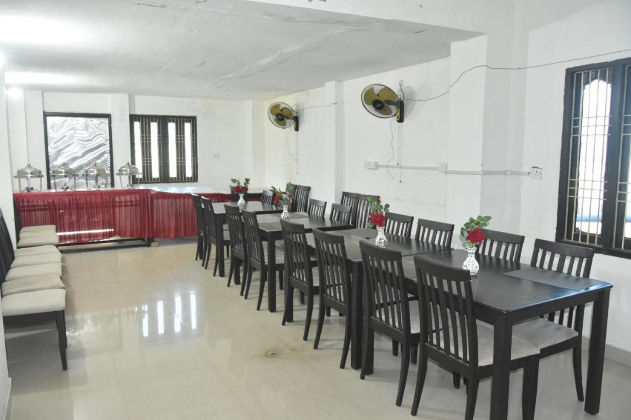 Hotel Yug Residency Varanasi Exterior foto